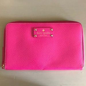 Kate Spade bright / sweetheart pink travel wallet